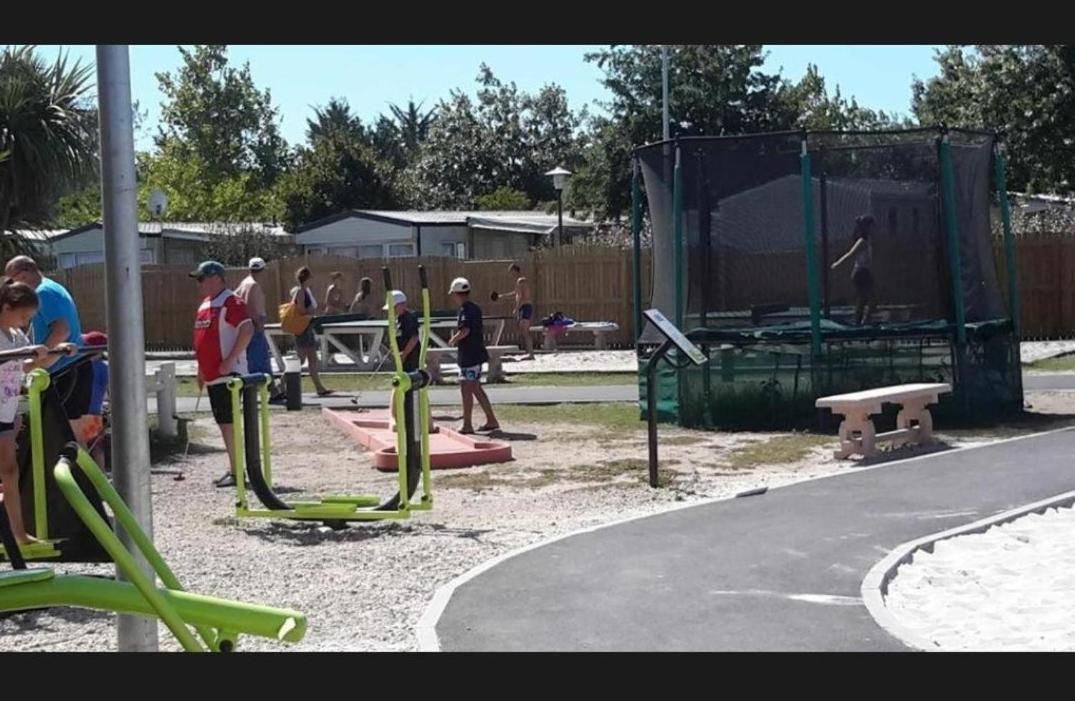Mobil Home 43 Dans Camping 4 Etoiles Gastes Kültér fotó